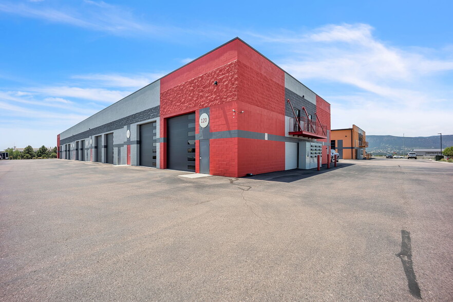 More Photos Of 1925 Deer Creek Rd, Monument Showroom For Sale