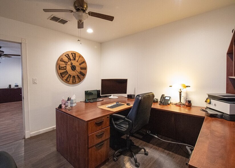 More Photos Of 7007 Farm to Market 846, Knott Office For Sale