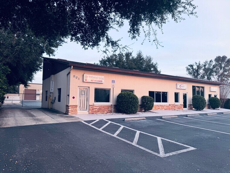 Primary Photo Of 803 Eyrie Dr, Oviedo Light Distribution For Lease