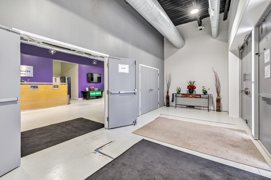 More Photos Of 35-69 Benham Ave, Bridgeport Flex For Sale