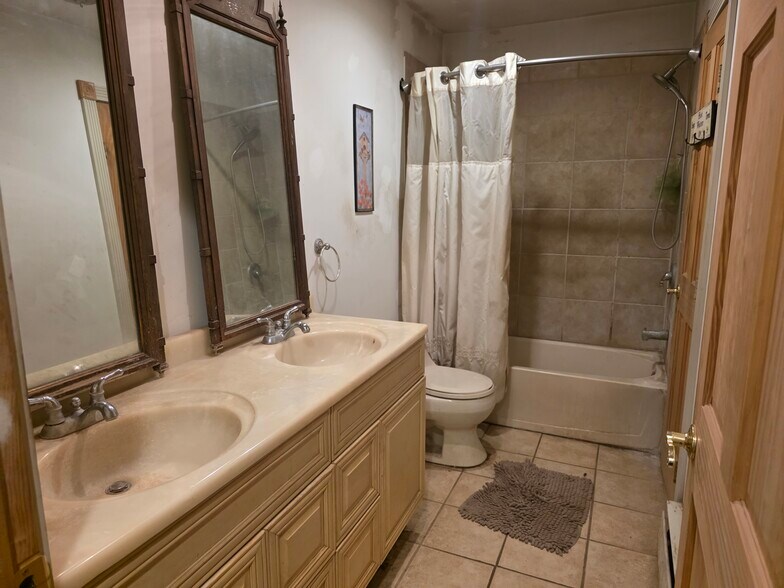 More Photos Of 56 Old State Route 12, Frenchtown Showroom For Sale