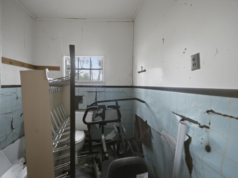 More Photos Of 120 N Main St, Bushnell Office Residential For Sale