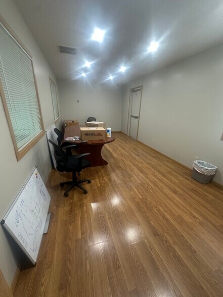 More Photos Of 636 S East St, Mount Carroll Warehouse For Sale