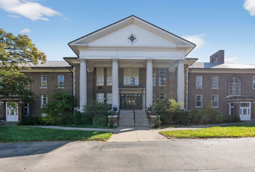Primary Photo Of 1918 Mechanicsburg Rd, Springfield Rehabilitation Center For Sale