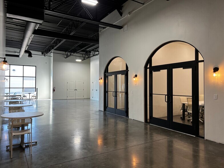 More Photos Of 135-139 W 900 N, Springville Light Distribution For Sale