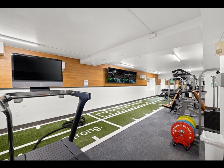 More Photos Of 1717 SW Park Ave, Portland Multifamily For Sale