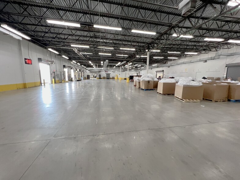 More Photos Of 1816 SW Remington Trl, Huntsville Manufacturing For Lease