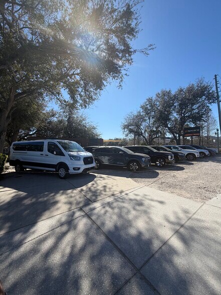 More Photos Of 12822 W Colonial Dr, Winter Garden Auto Dealership For Sale