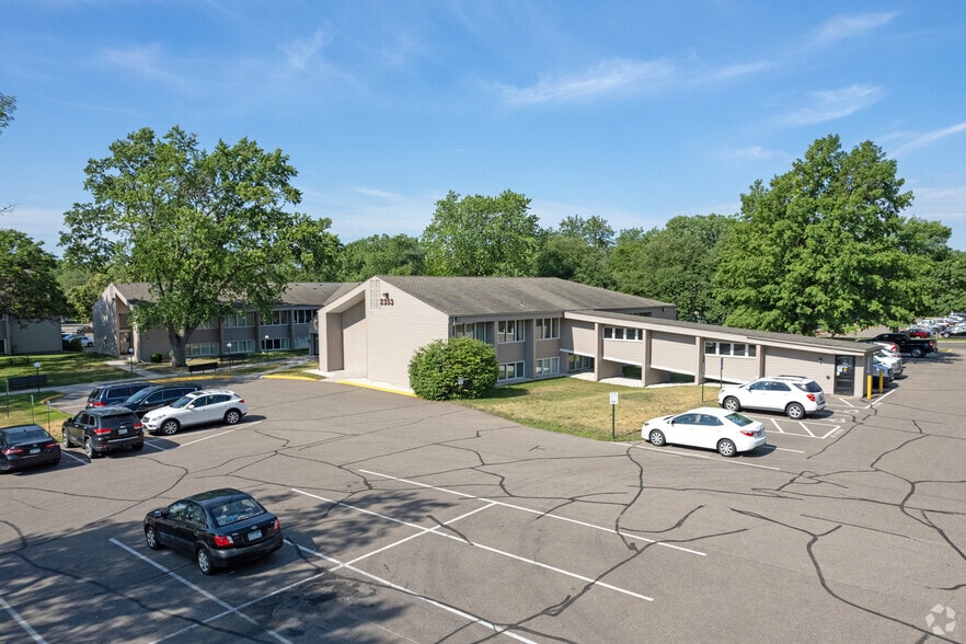 Primary Photo Of 2353 Rice St, Roseville Office For Lease