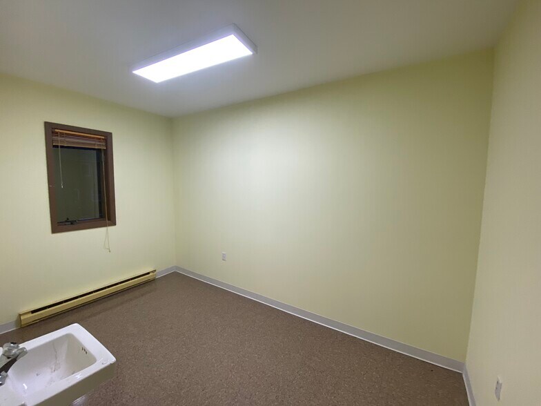 More Photos Of 2949 Elmwood Ave, Buffalo Medical For Lease