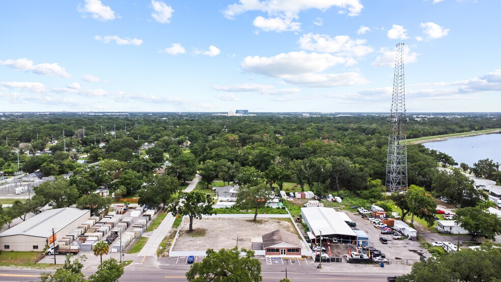 More Photos Of 7604 Broadway Ave, Tampa Freestanding For Lease
