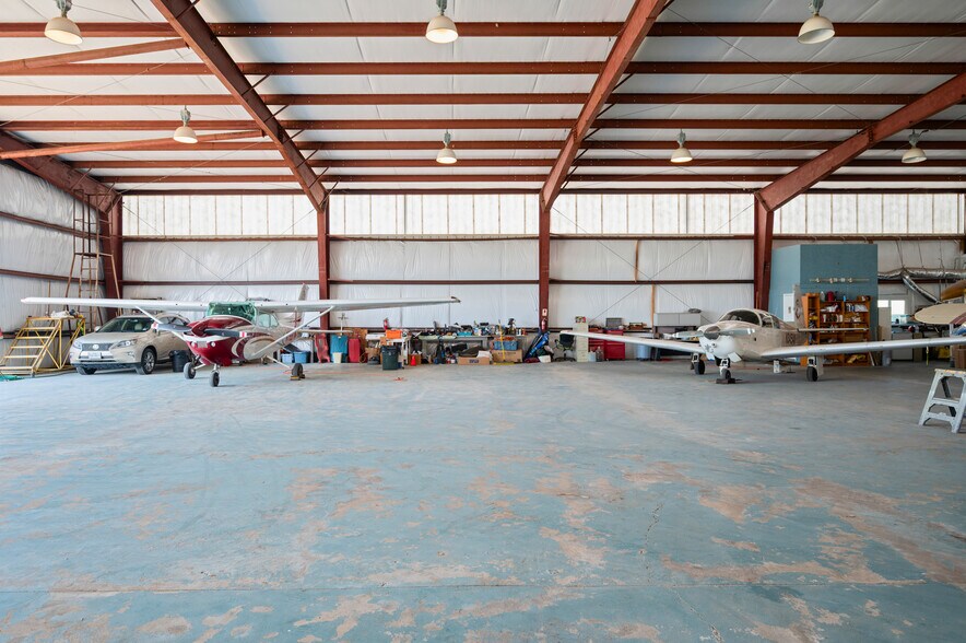 More Photos Of 5519 W Arcola Airport, Arcola Airplane Hangar For Sale
