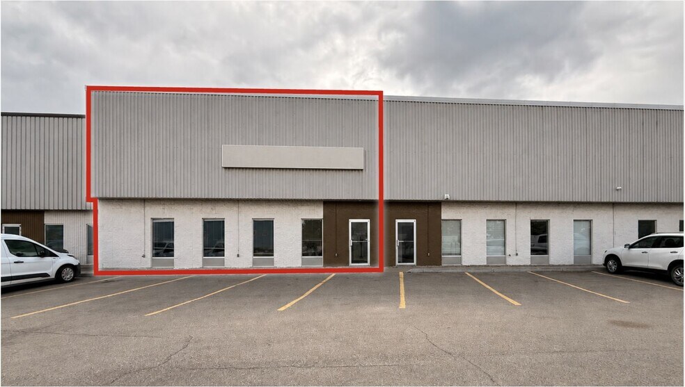 Primary Photo Of 4507 82 Av NW, Edmonton Flex For Lease