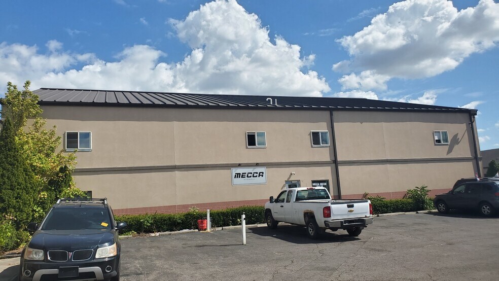 More Photos Of 1394 Courtright Rd, Columbus Warehouse For Sale