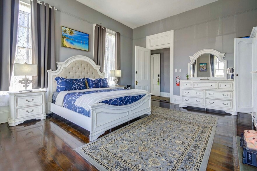 More Photos Of 1502 Market St, Galveston Hospitality For Sale