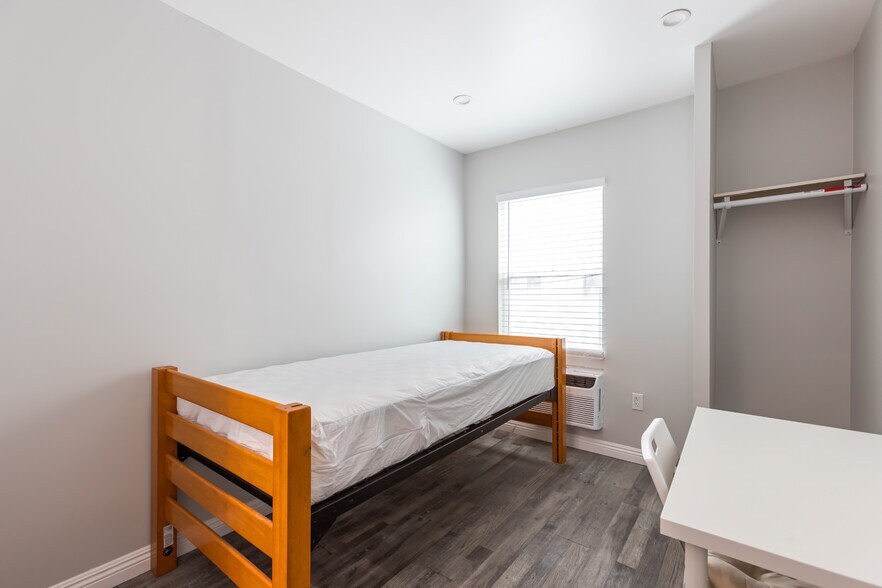 More Photos Of 406 S St Andrews Pl, Los Angeles Apartments For Sale