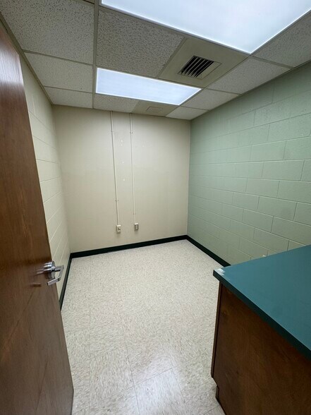More Photos Of 407 N Salem Ave, Sumter Medical For Lease