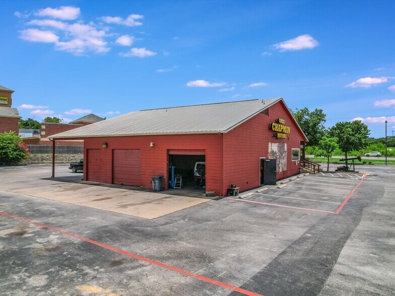 More Photos Of 950 S Bell Blvd, Cedar Park Auto Repair For Sale