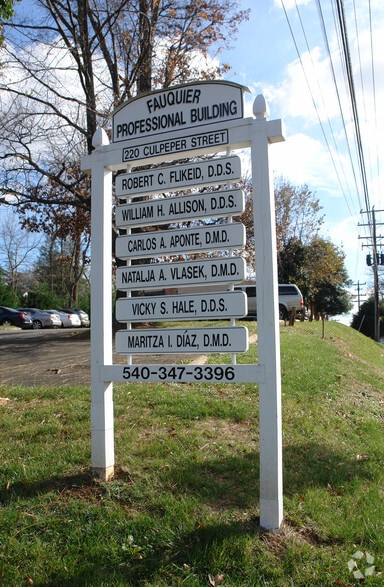 More Photos Of 220 Culpeper St, Warrenton Medical For Lease