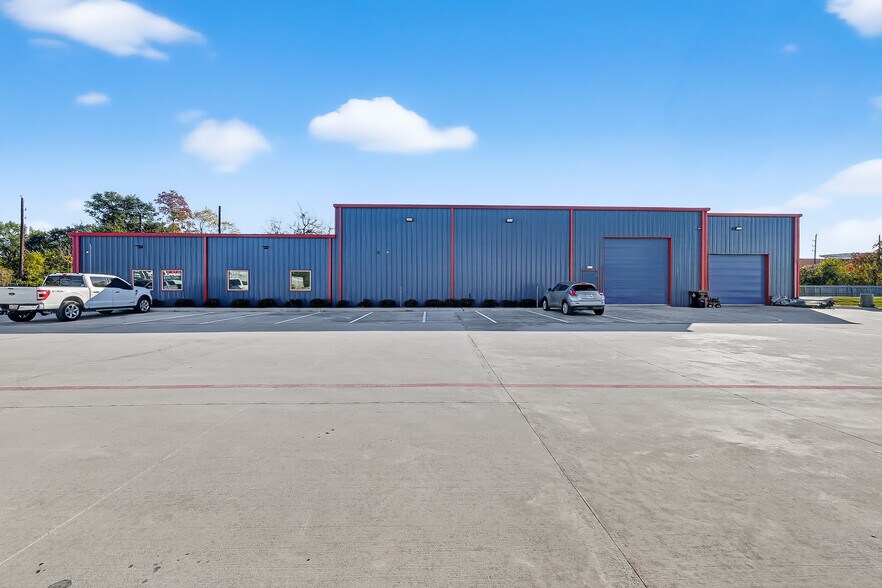 More Photos Of 12307 Woodworth Dr, Cypress Industrial For Sale
