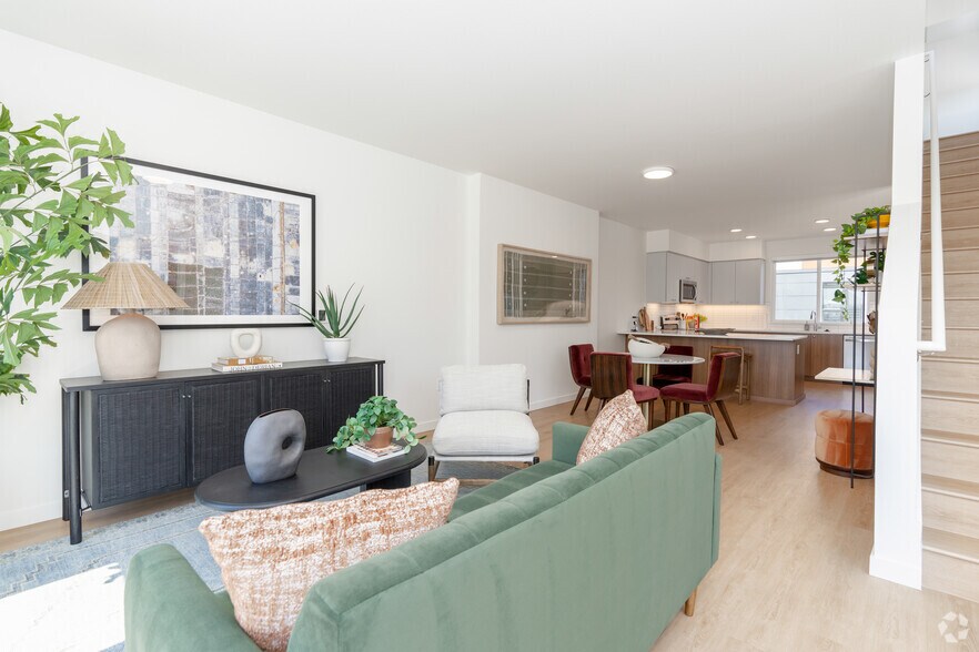 More Photos Of 3405 SE Reed Dr, Hillsboro Apartments For Lease