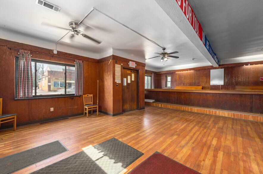 More Photos Of 5203 Turney Rd, Garfield Heights Bar For Sale