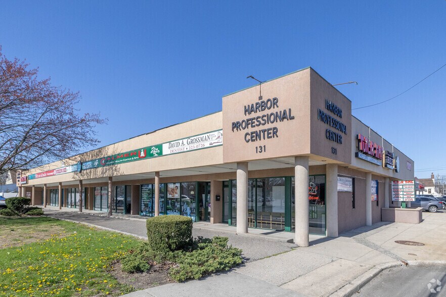 More Photos Of 131 Main St, East Rockaway General Retail For Sale