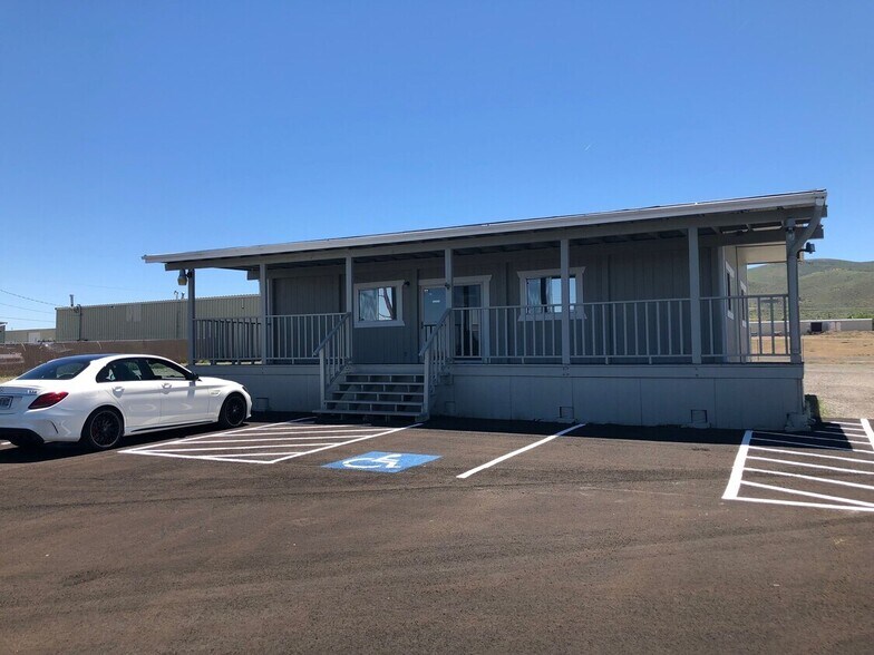 More Photos Of 71 Webb Cir, Reno Warehouse For Sale
