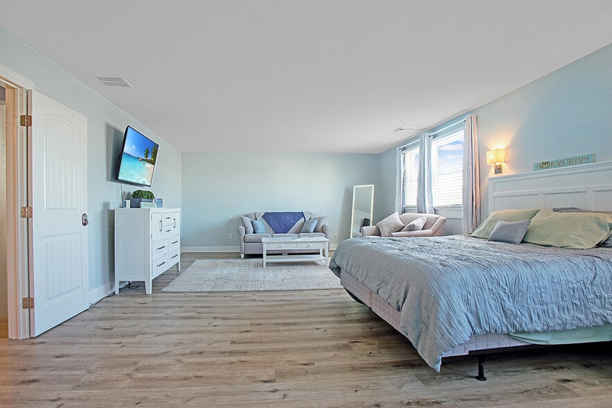 More Photos Of 6109 Atlantic Ave, Wildwood Crest Specialty For Sale
