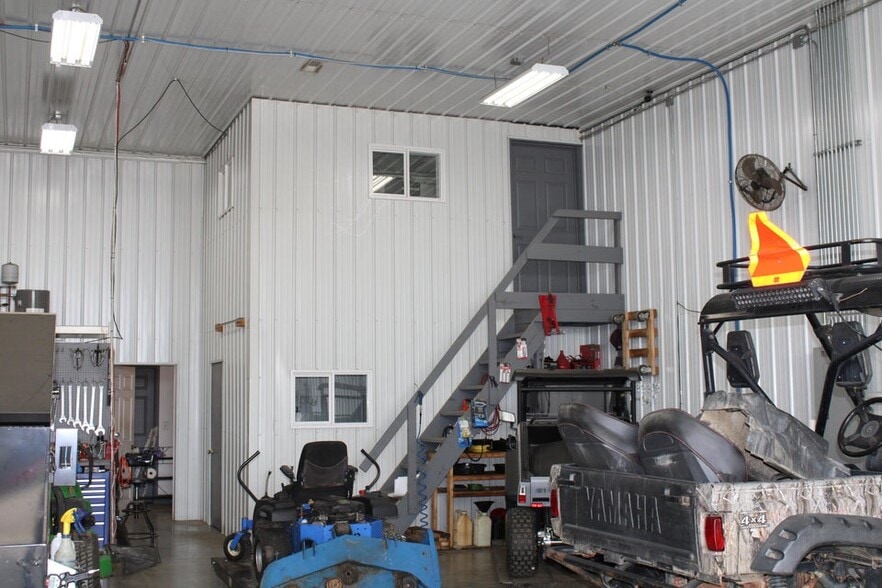 More Photos Of 1854 SR-49 Hwy, Arcanum Flex For Sale