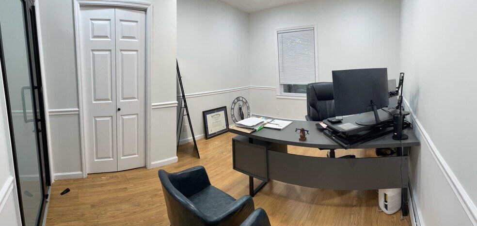 More Photos Of 22 S Maryland Ave, Port Washington Medical For Lease