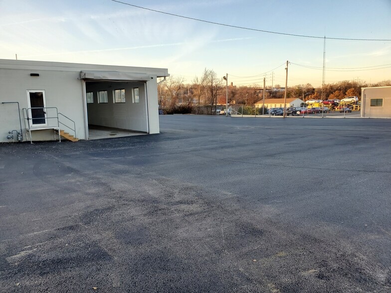 More Photos Of 2510 Erick St, Baltimore Warehouse For Lease