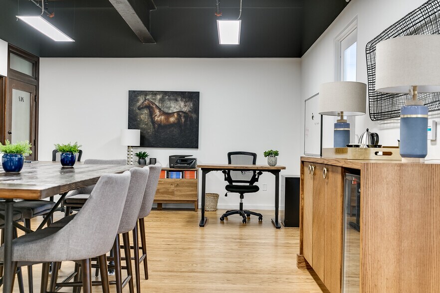 More Photos Of 423-441 NW 23rd St, Oklahoma City Movie Theatre For Lease