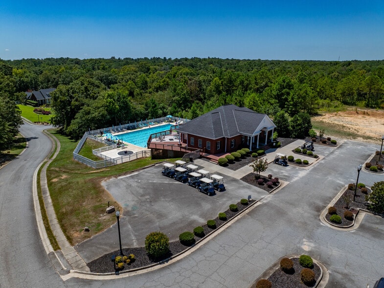 More Photos Of 128 Oakview Club Dr, Macon-Bibb Golf Course Driving Range For Sale