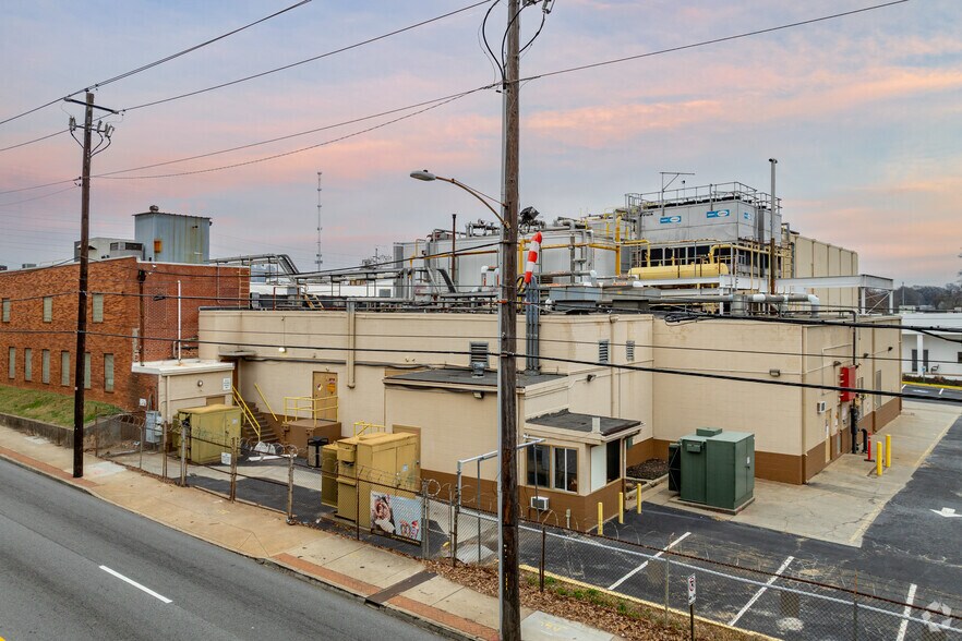 More Photos Of 720 Metropolitan Pky SW, Atlanta Manufacturing For Lease