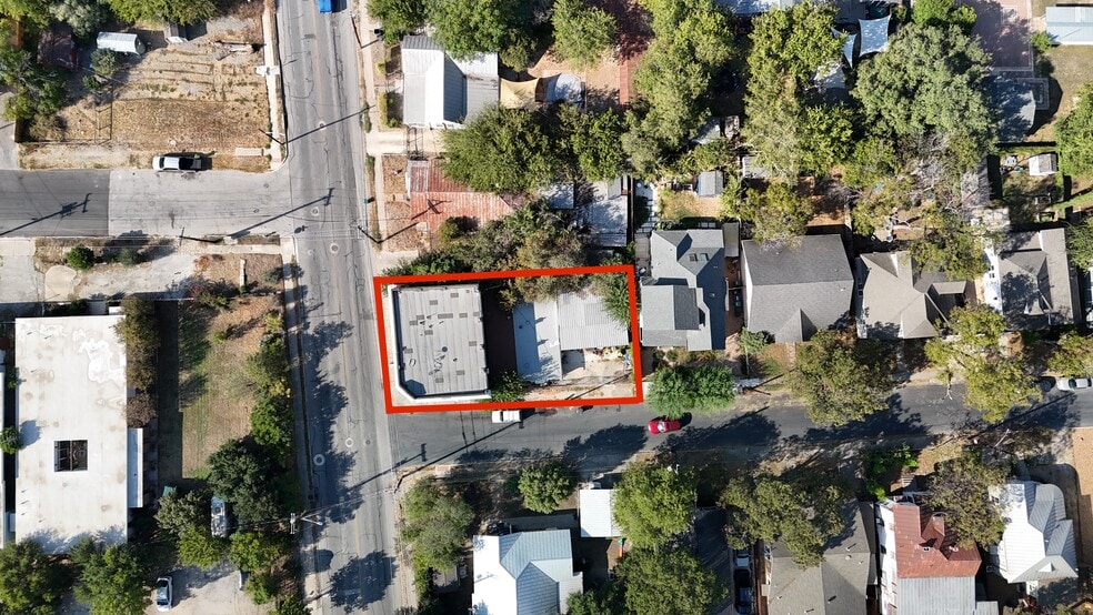 More Photos Of 1720 S Presa St, San Antonio Freestanding For Sale