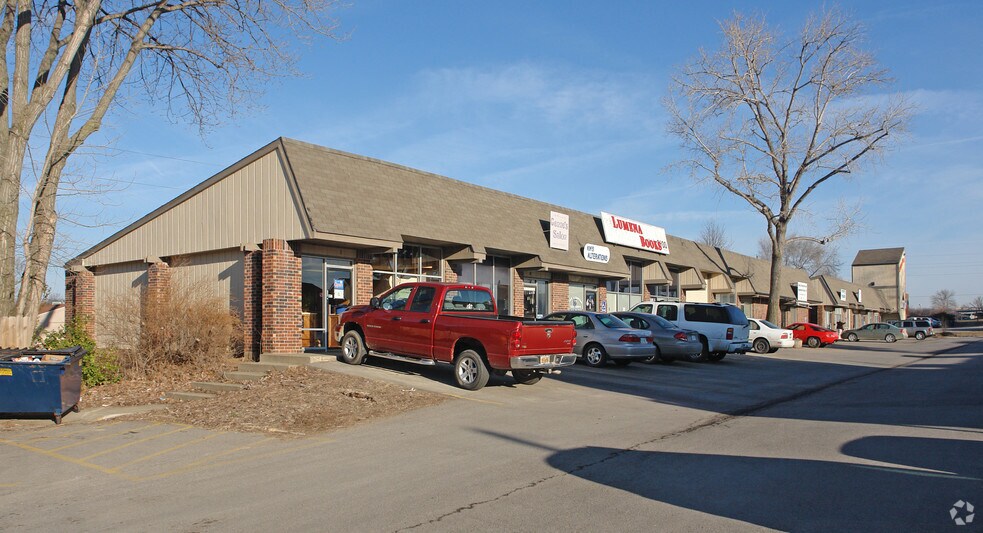 More Photos Of 2201 W 25th St, Lawrence Office For Sale