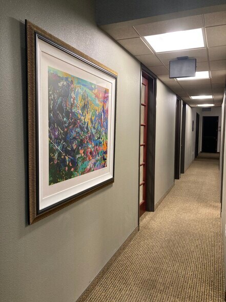 More Photos Of 64 N Pecos Rd, Henderson Medical For Sale