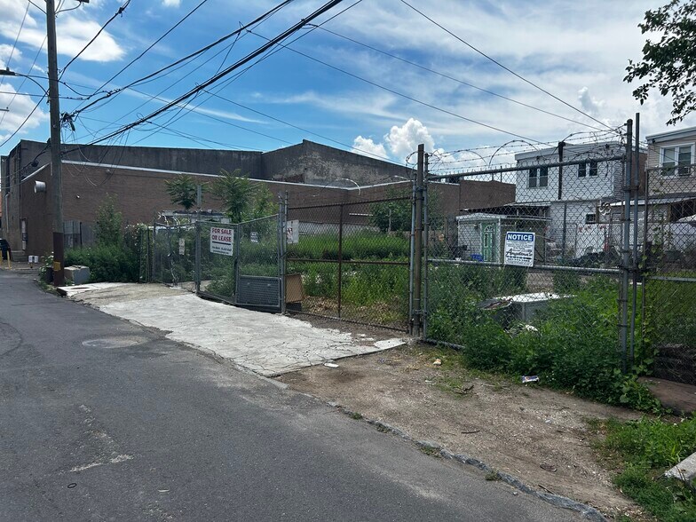 More Photos Of 212 W Diamond St, Philadelphia Land For Sale