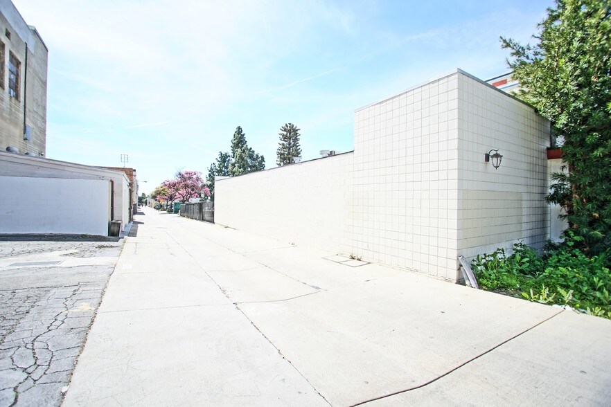 More Photos Of 12908 Bailey St, Whittier Freestanding For Sale