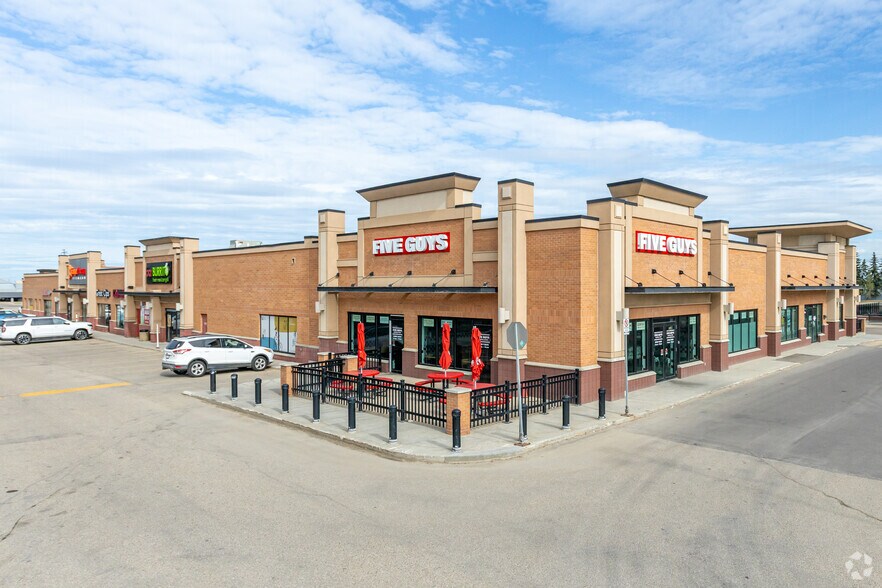 More Photos Of 993 Fir St, Edmonton Unknown For Lease