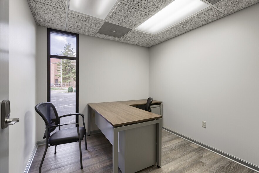 More Photos Of 725 Harvard Dr, Owensboro Coworking Space