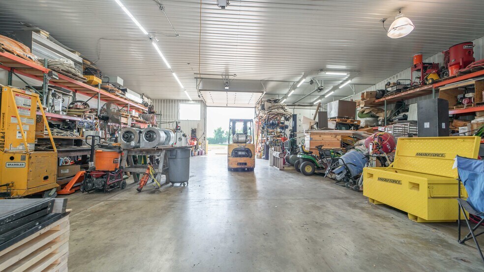 More Photos Of 139 Gatlin Dr, Griffith Industrial For Lease