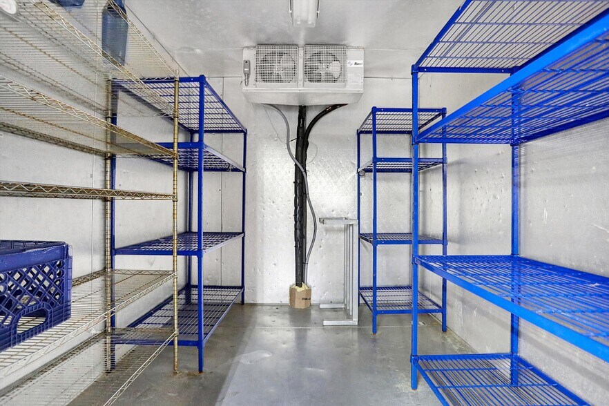 More Photos Of 35 S Main St, Batesville Warehouse For Sale