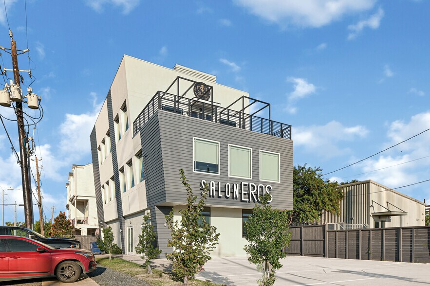 More Photos Of 1511 W 12th St, Houston Office For Sale