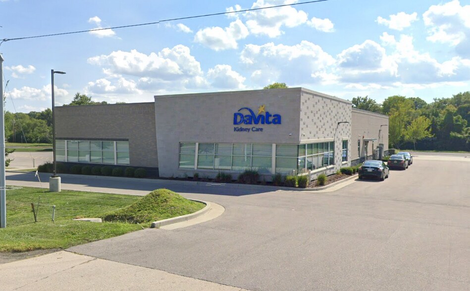 Primary Photo Of 13015 New Halls Ferry Rd, Florissant Medical For Sale