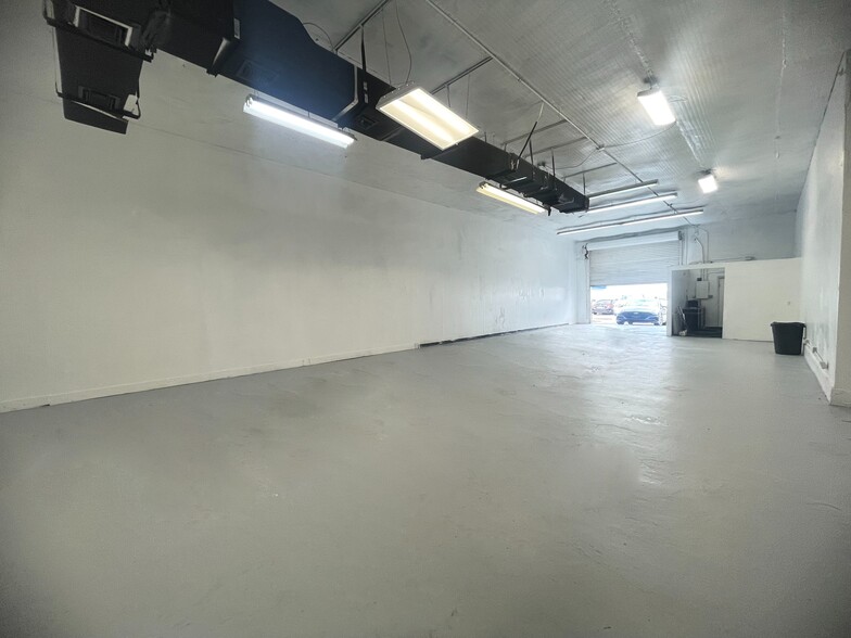 Primary Photo Of 430 Ansin Blvd, Hallandale Beach Warehouse For Sale