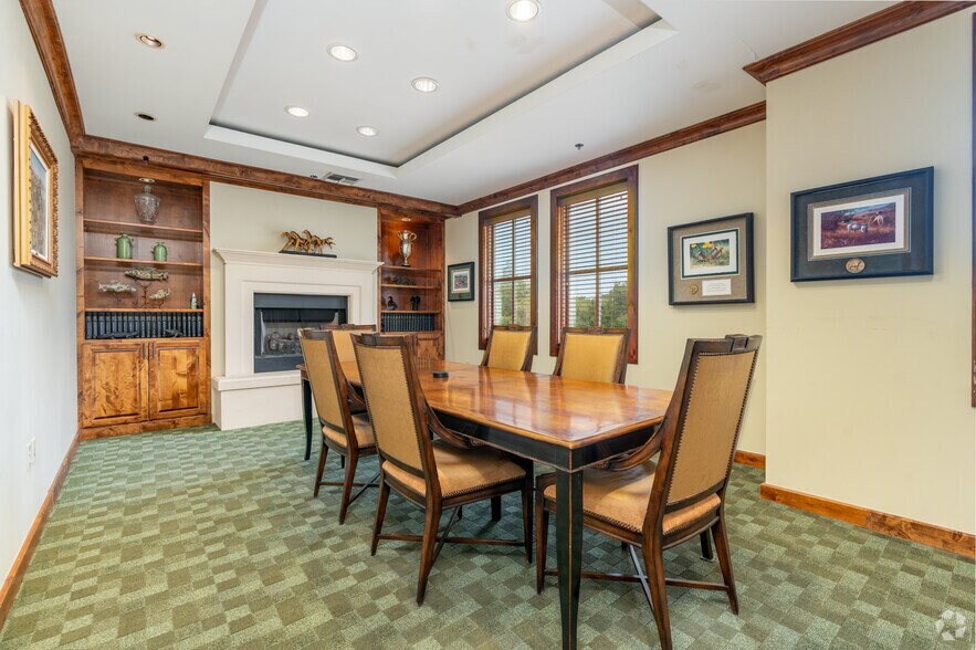 More Photos Of 1121 S Carroll Ave, Southlake Office For Lease