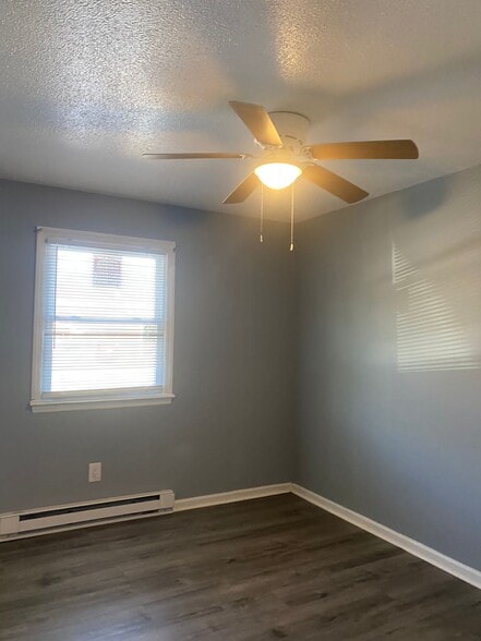 More Photos Of 1966 Lakeview Rd, Asheboro Apartments For Sale
