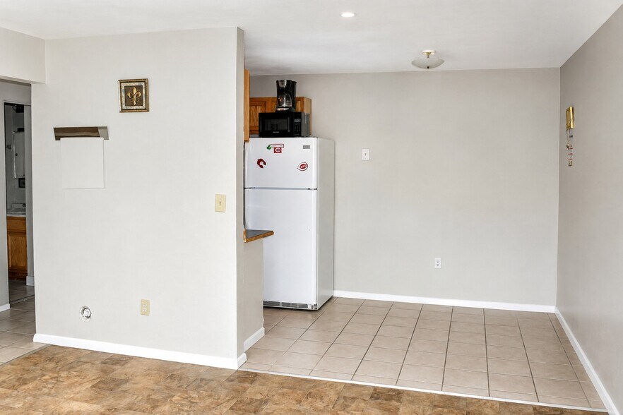 More Photos Of 650-660 Straight St, Cincinnati Apartments For Sale